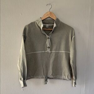 Old Navy garment dyed quarter button popover xs